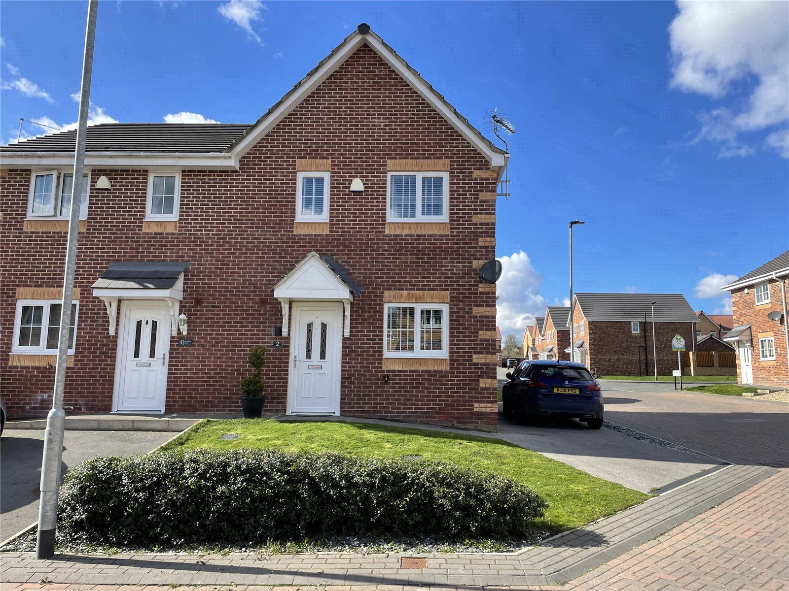 3 bed semidetached house for sale in Oaklands Court, Kiveton Park