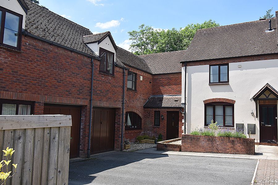 Hummingbird Close, Monkerton, Exeter EX1  