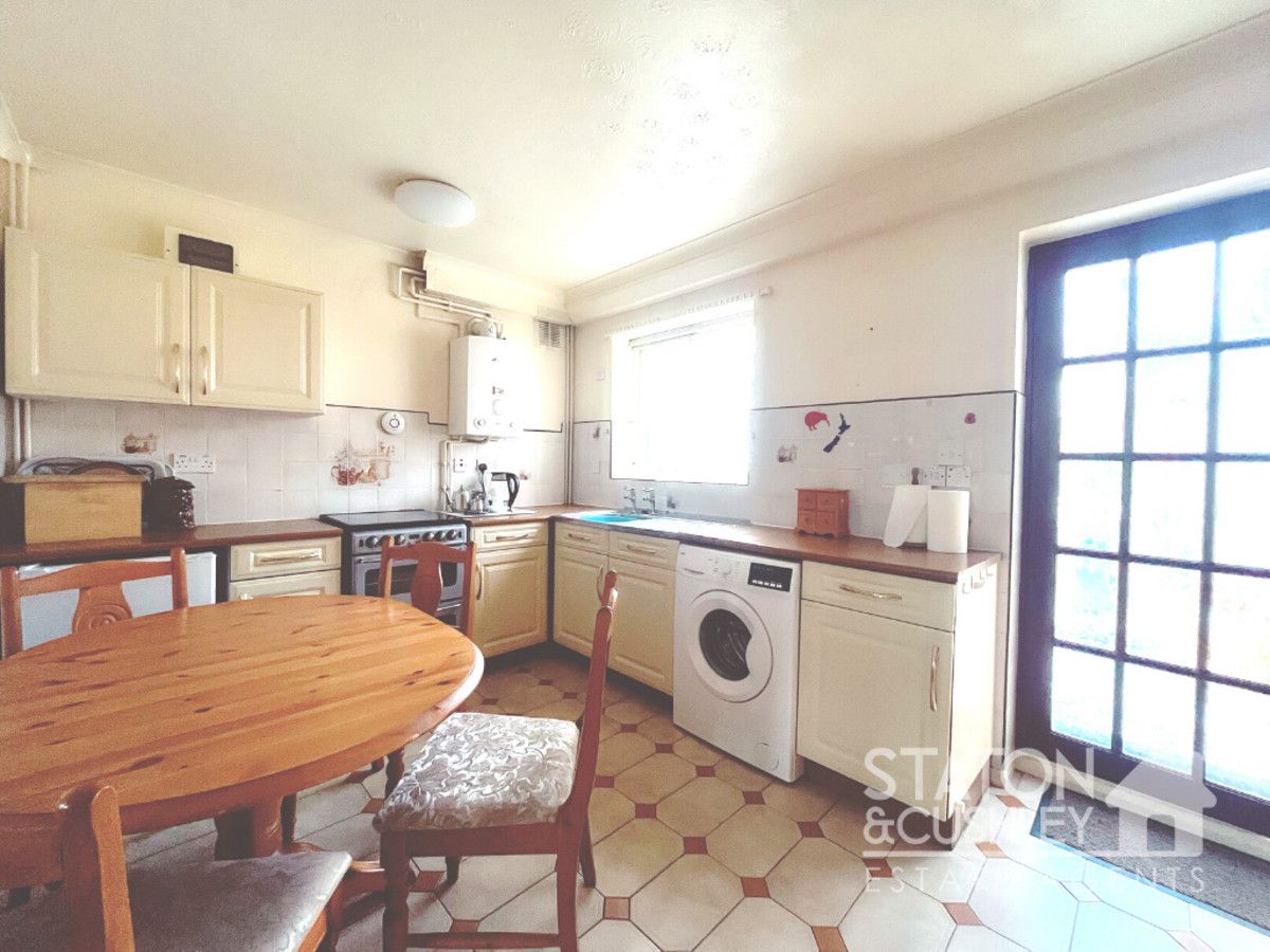 2 bed semidetached house for sale in Grove Road, SuttonInAshfield