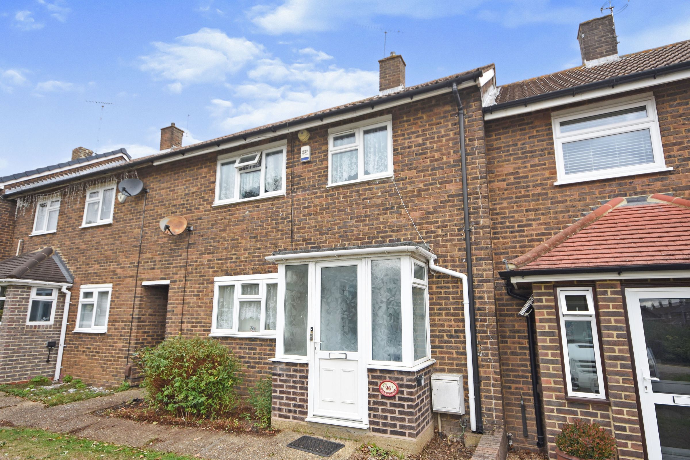 3 bed terraced house for sale in Great Spenders, Basildon SS14 Zoopla