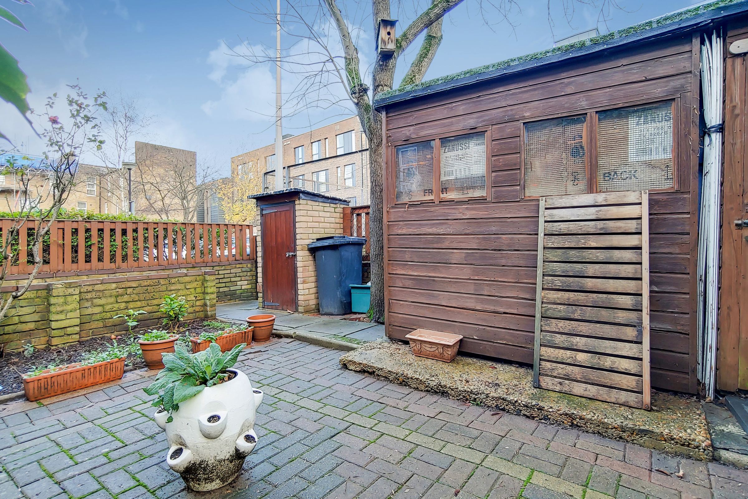 Nyton Close, Fairbridge Road N19