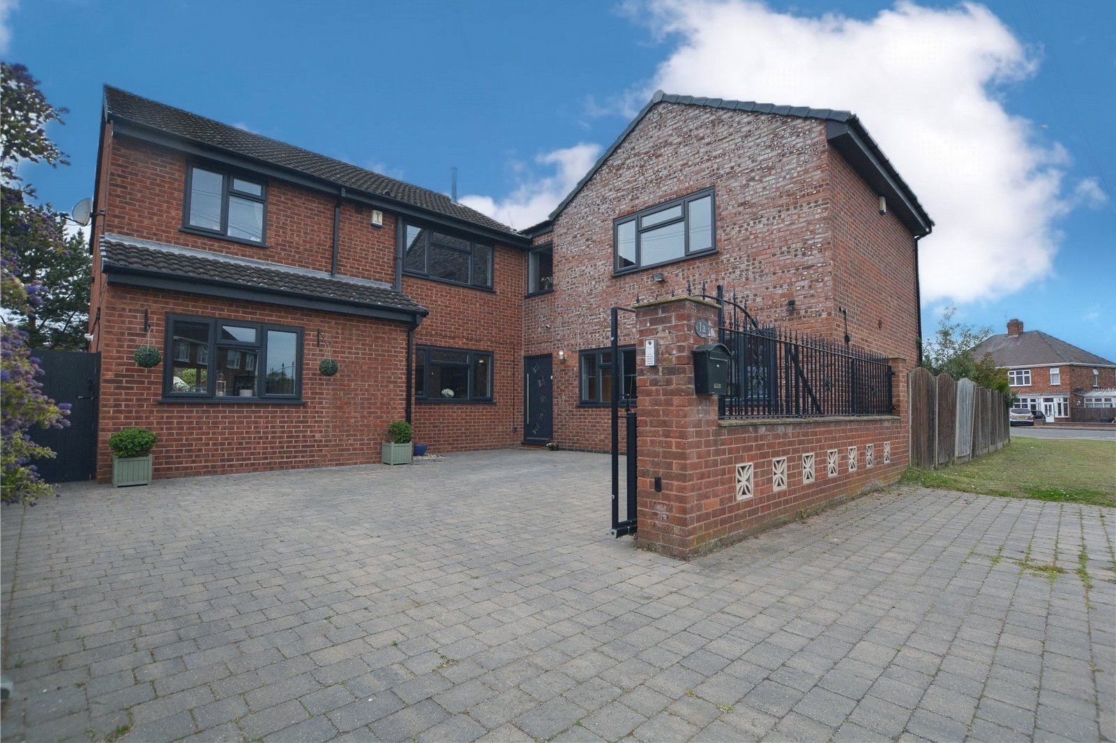 5 bed detached house for sale in St. Helena Road, Polesworth, Tamworth