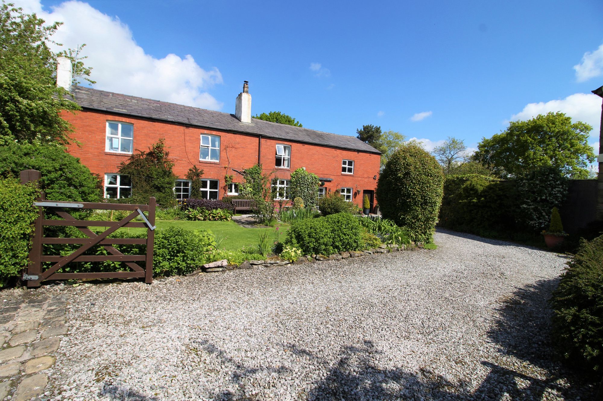 3 bed detached house for sale in Almonds Farm Pudding Pie Nook Lane