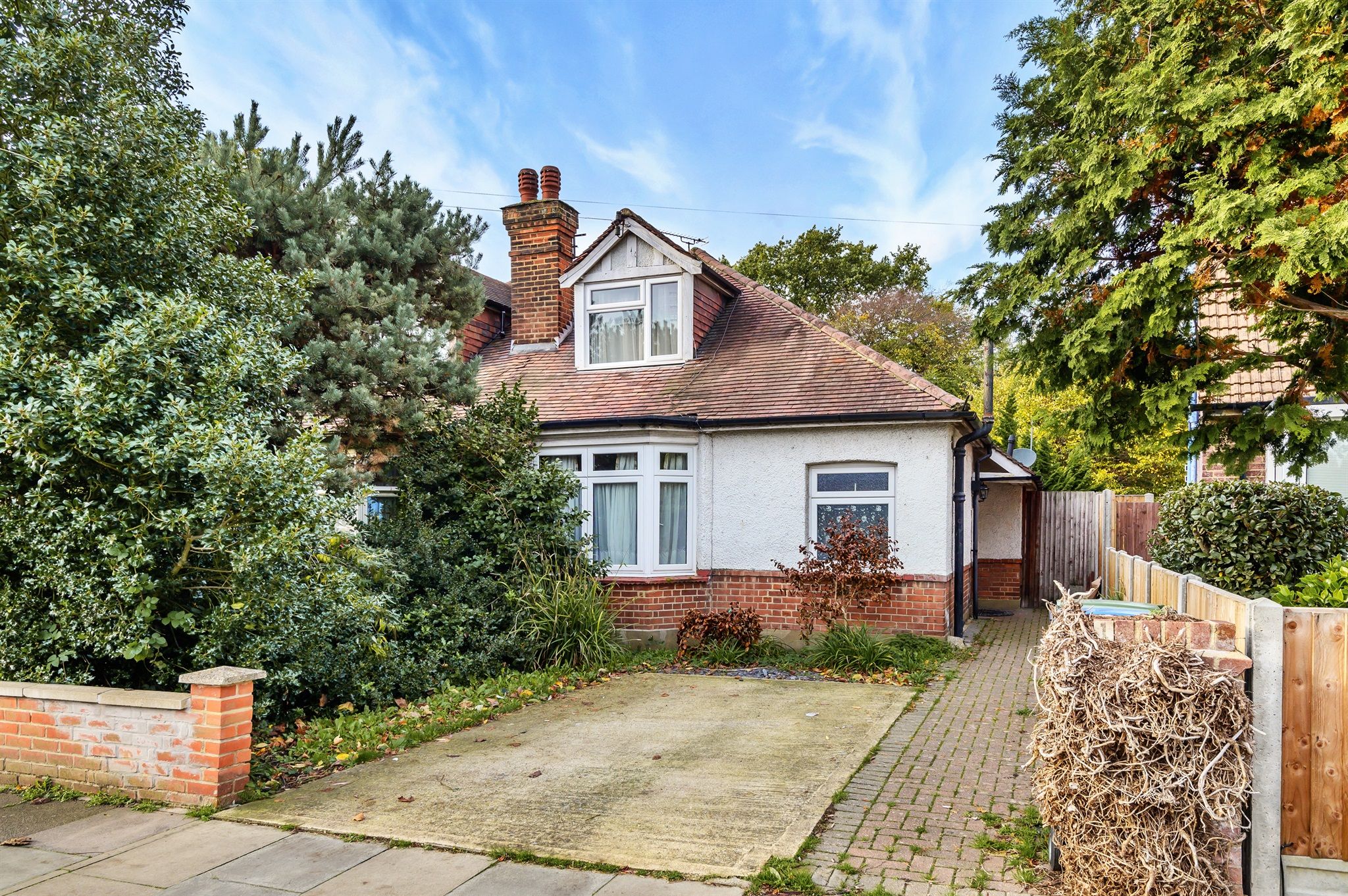 3 bed semidetached bungalow for sale in Uvedale Road, Enfield EN2 Zoopla