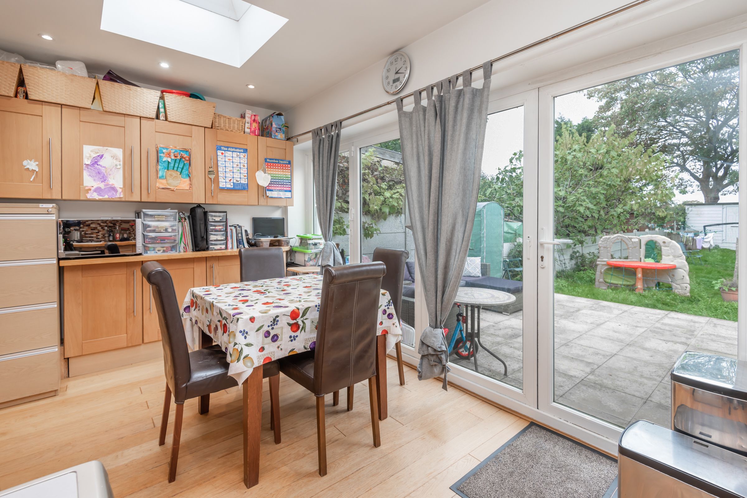 3 bed terraced house to rent in Rushden Gardens, Clayhall, Ilford IG5