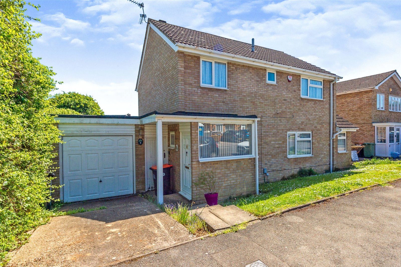 4 bed detached house for sale in Birchside, Dunstable, Bedfordshire LU6