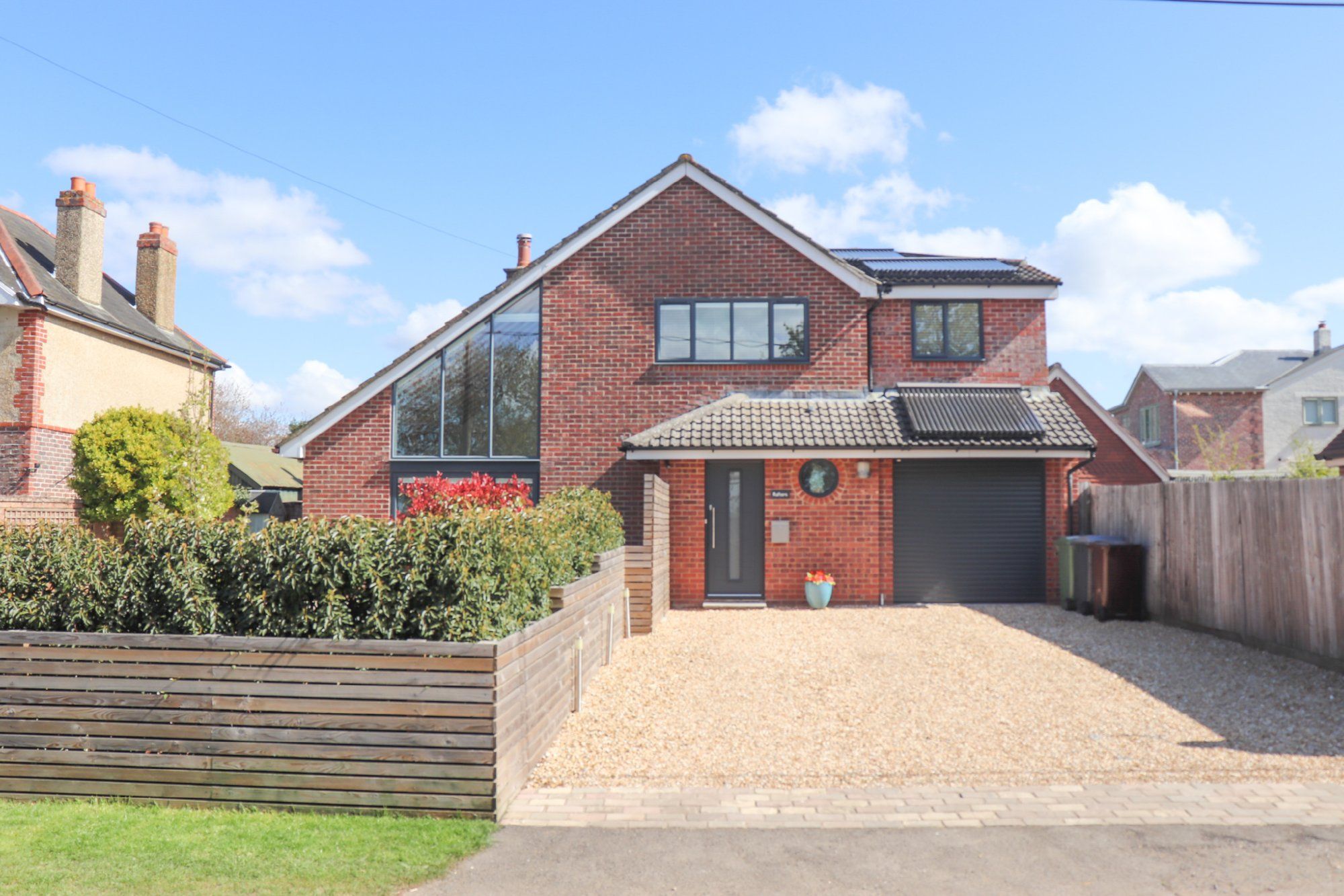 4 bed detached house for sale in Broad Lane, Swanmore, Southampton SO32