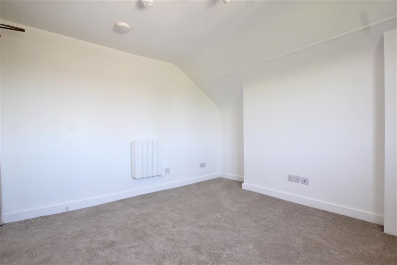 Room to rent in London Road, Gloucester GL1 Zoopla