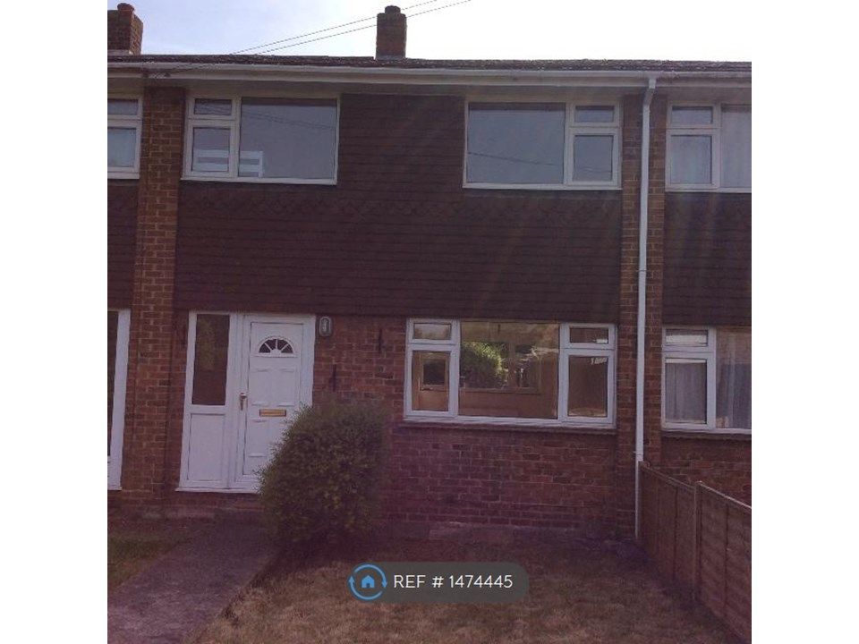 3 bed terraced house to rent in Powell Close, Aylesford ME20 Zoopla