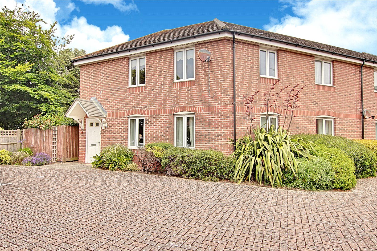 2 bed flat for sale in The Limes, Rustington, Littlehampton, West