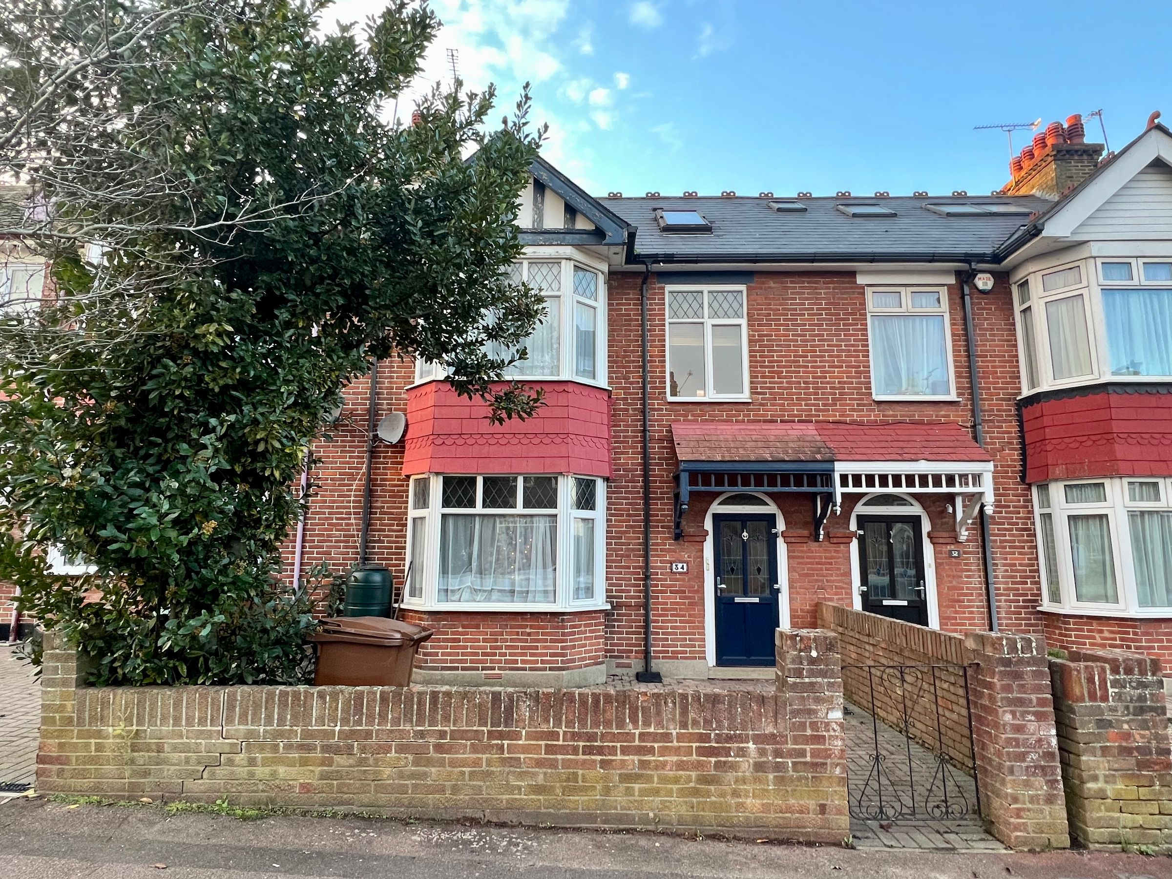 4 bed terraced house for sale in Beechwood Avenue, Chatham ME5 Zoopla