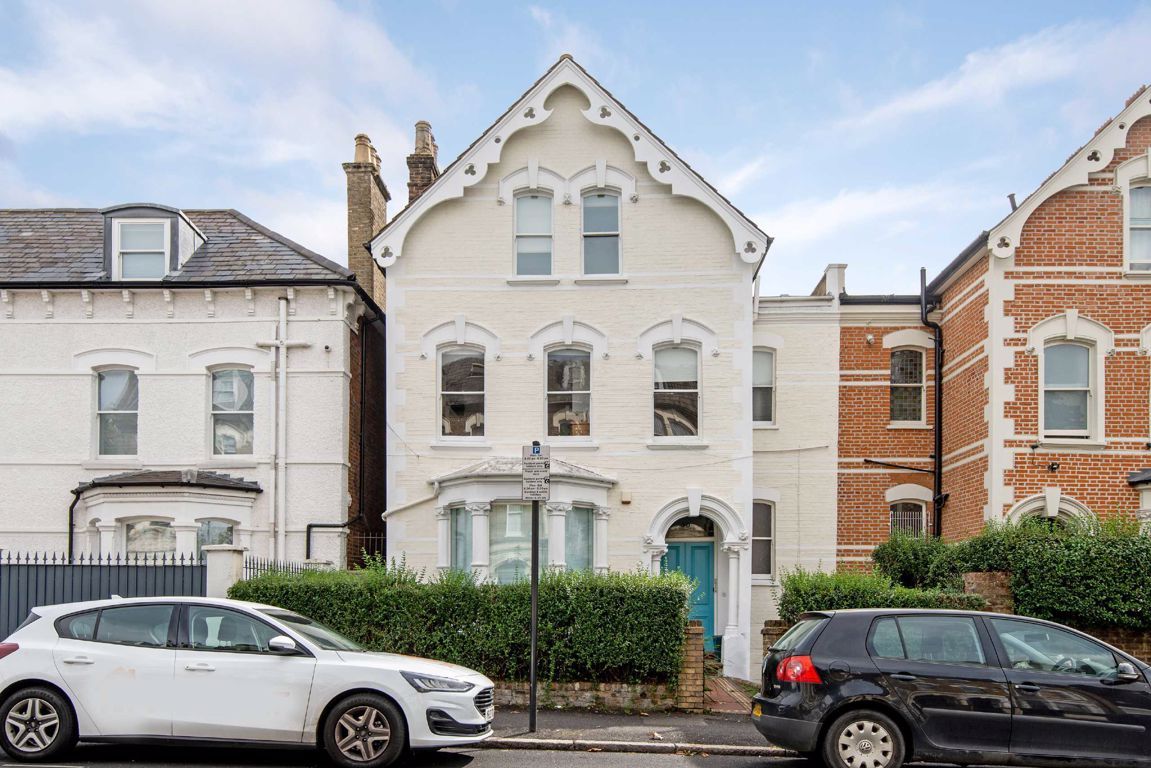 2 bed flat to rent in Stapleton Hall Road, London N4 Zoopla
