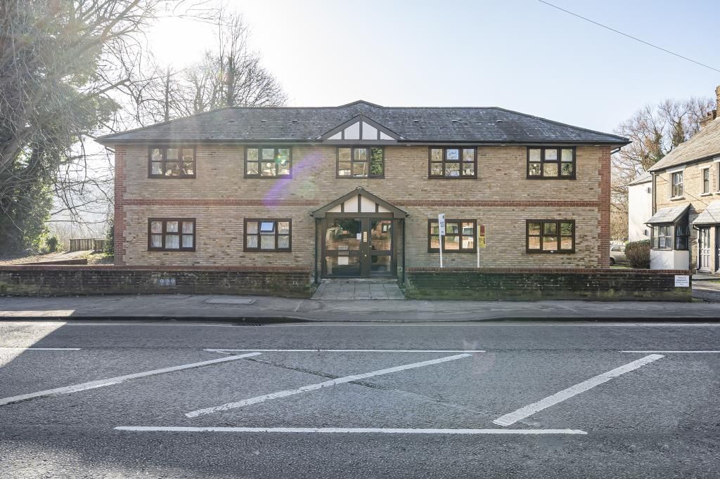 2 bed flat for sale in High Buckinghamshire HP11 Zoopla