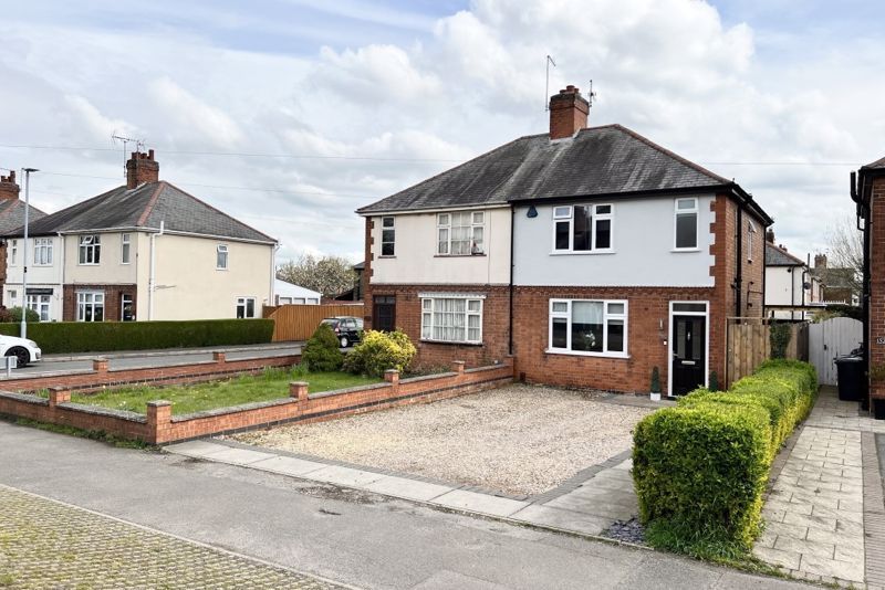 3 bed semidetached house for sale in Leicester Road, Shepshed