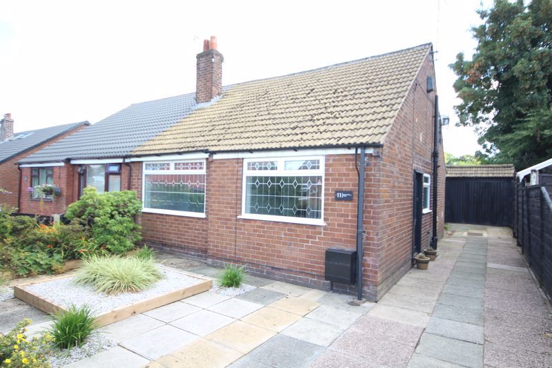 3 bed semidetached house to rent in Beechfield Road, Milnrow, Rochdale