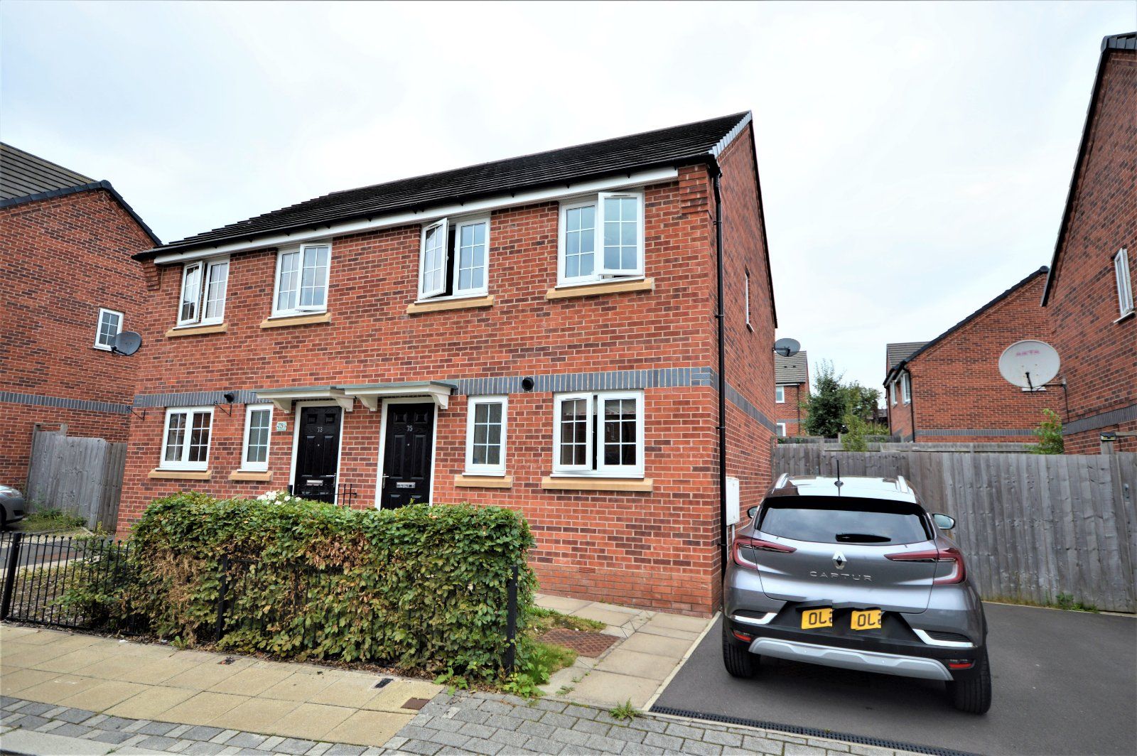 3 bed semidetached house for sale in Commercial Road, StokeOnTrent