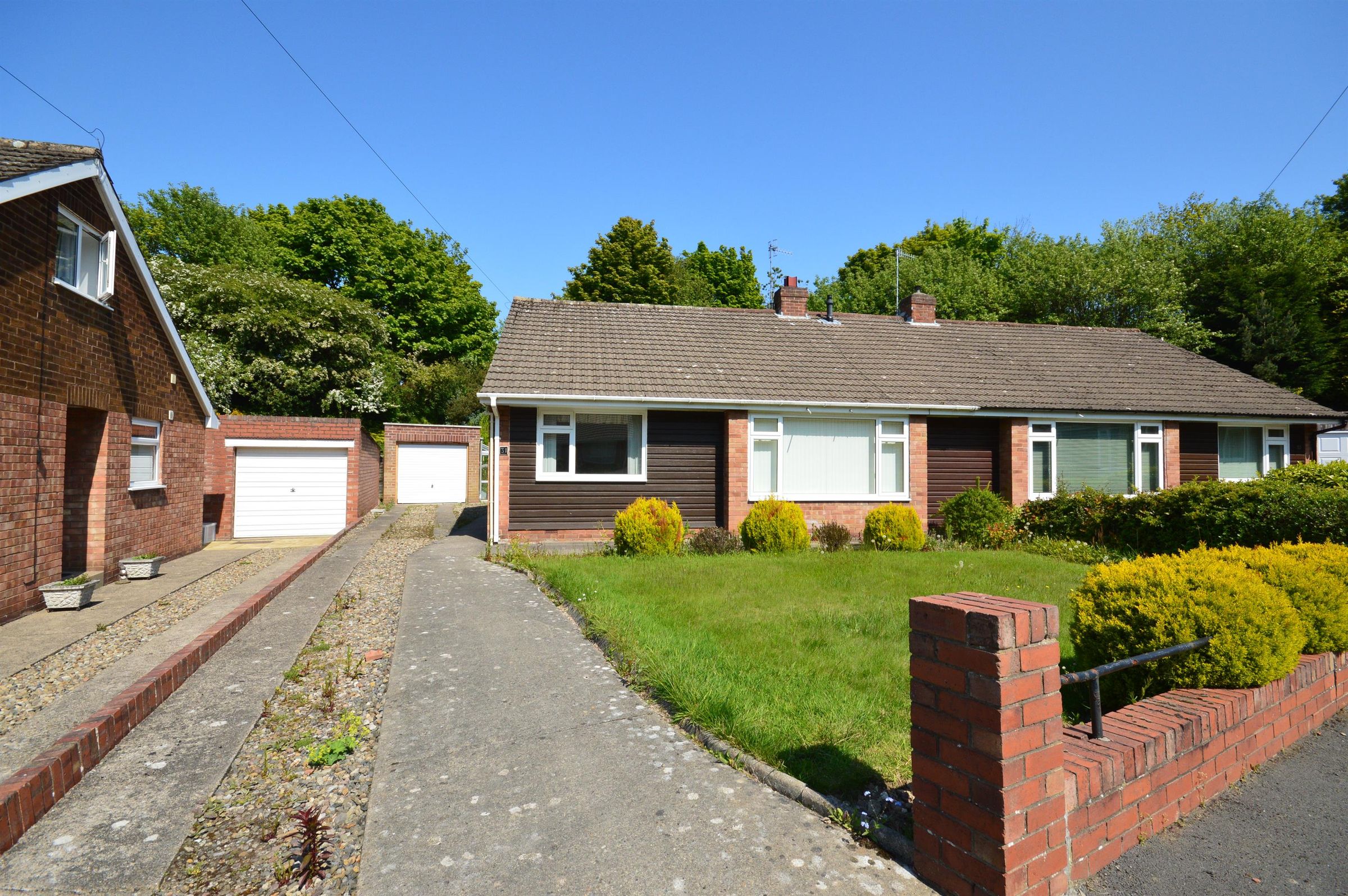 3 bed bungalow for sale in Malvern Crescent, Scarborough YO12 Zoopla