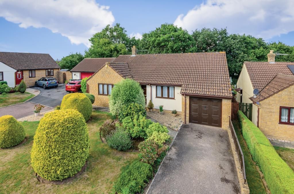 3 bed detached bungalow for sale in Millers Way, Tedburn St. Mary, Exeter, Devon EX6 Zoopla