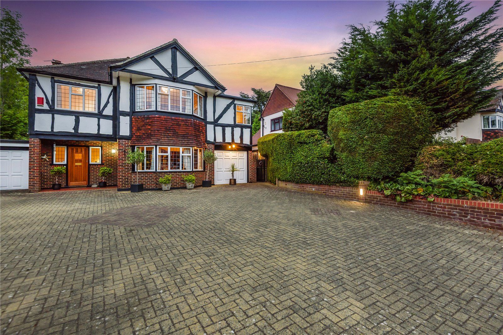 5 bed detached house for sale in Coulsdon Road, Coulsdon, Coulsdon