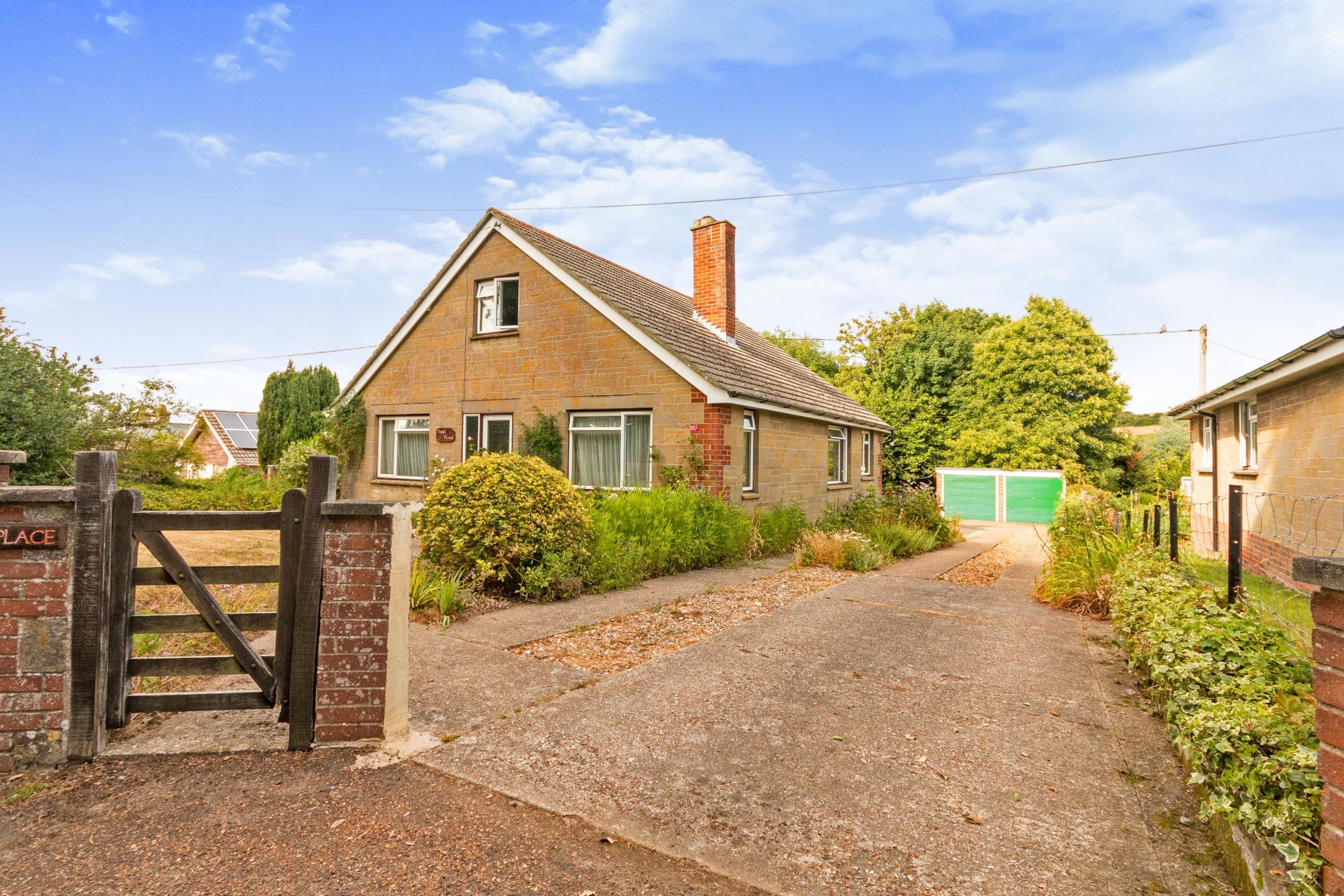 5 bed detached house for sale in Ventnor Road, Whitwell PO38 Zoopla