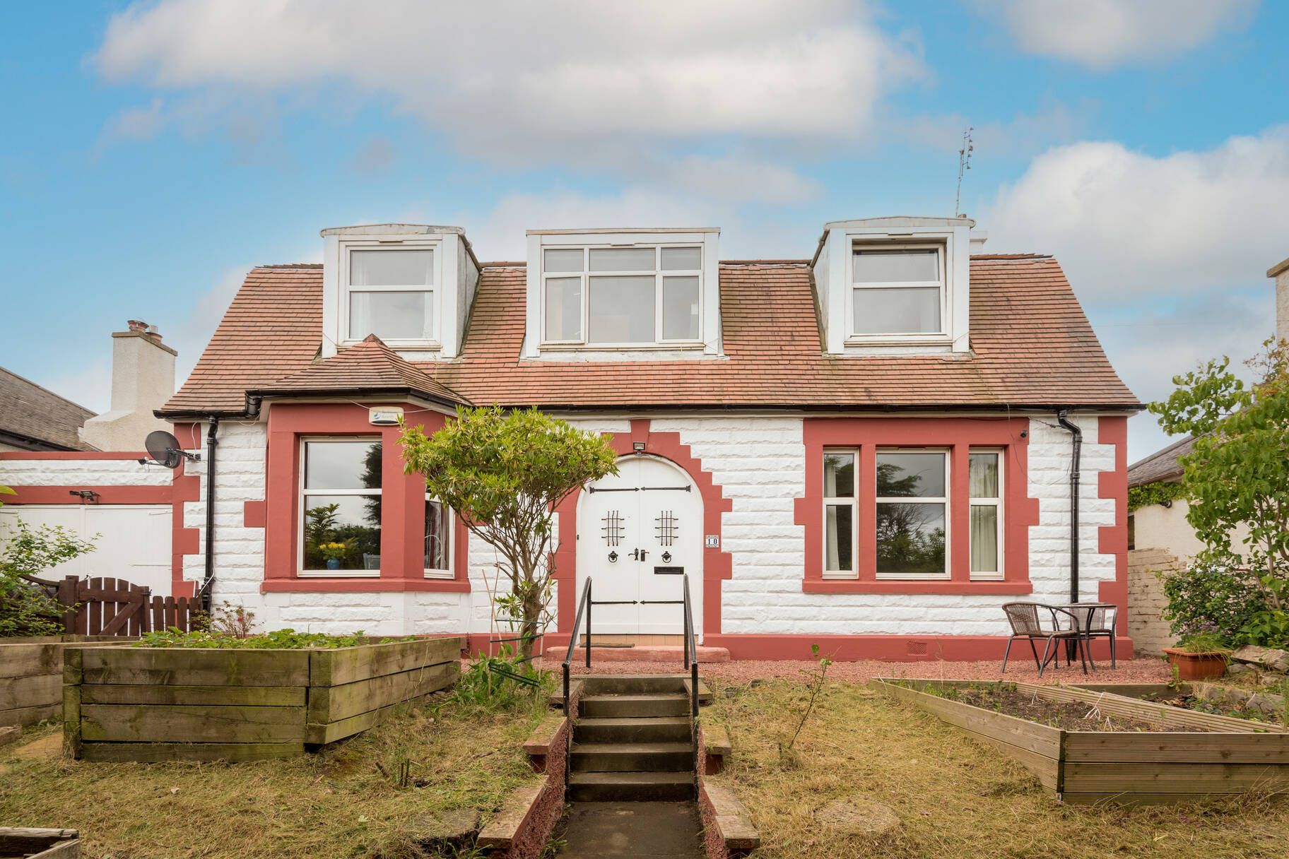 5 bed detached house for sale in 10 Burdiehouse Road, Liberton