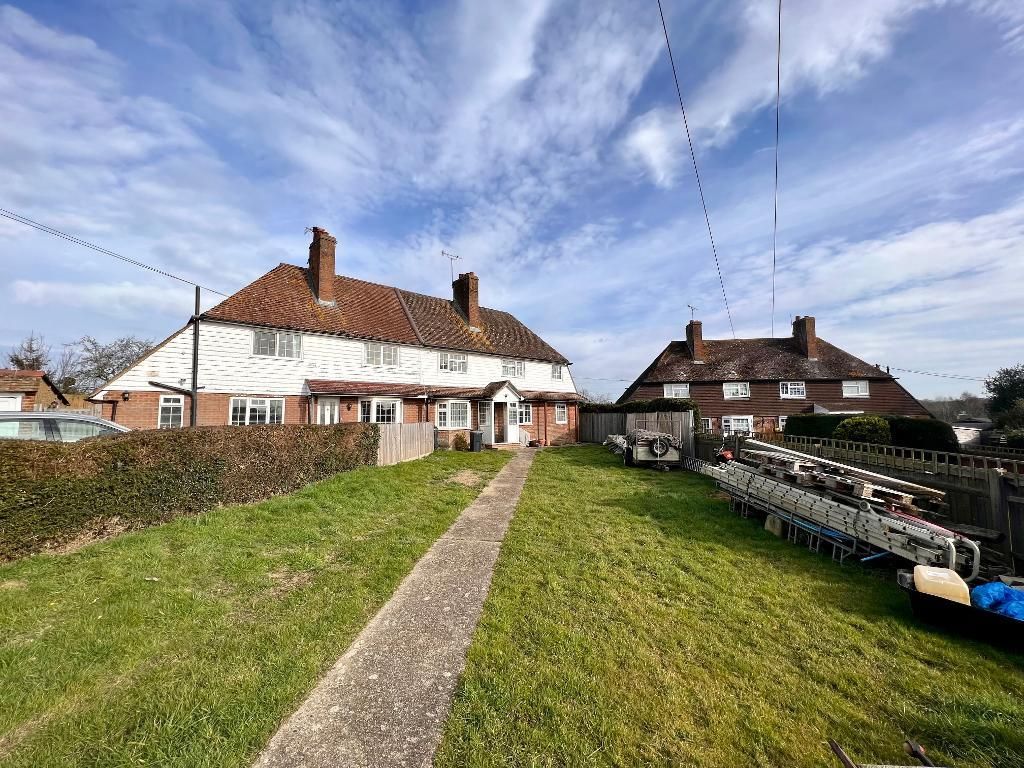 5 bed semidetached house for sale in Front Road, Woodchurch, Ashford