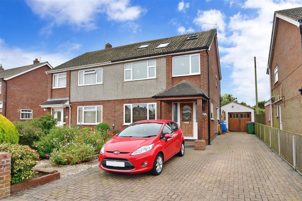 3 bed semidetached house for sale in Broadlands Avenue, New Romney