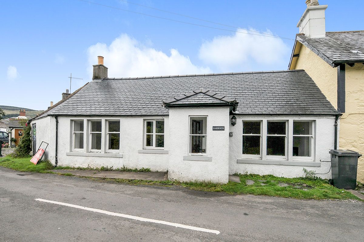 2 bed bungalow for sale in Moniaive, Thornhill, Dumfries And Galloway