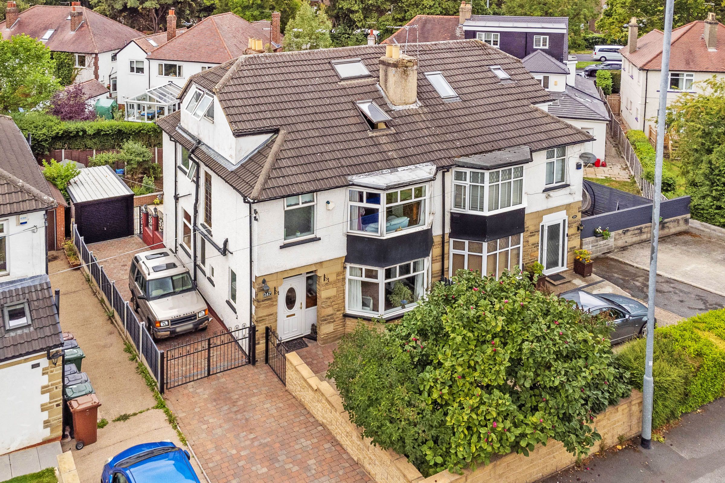 5 bed semidetached house for sale in Harrogate Road, Moortown, Leeds