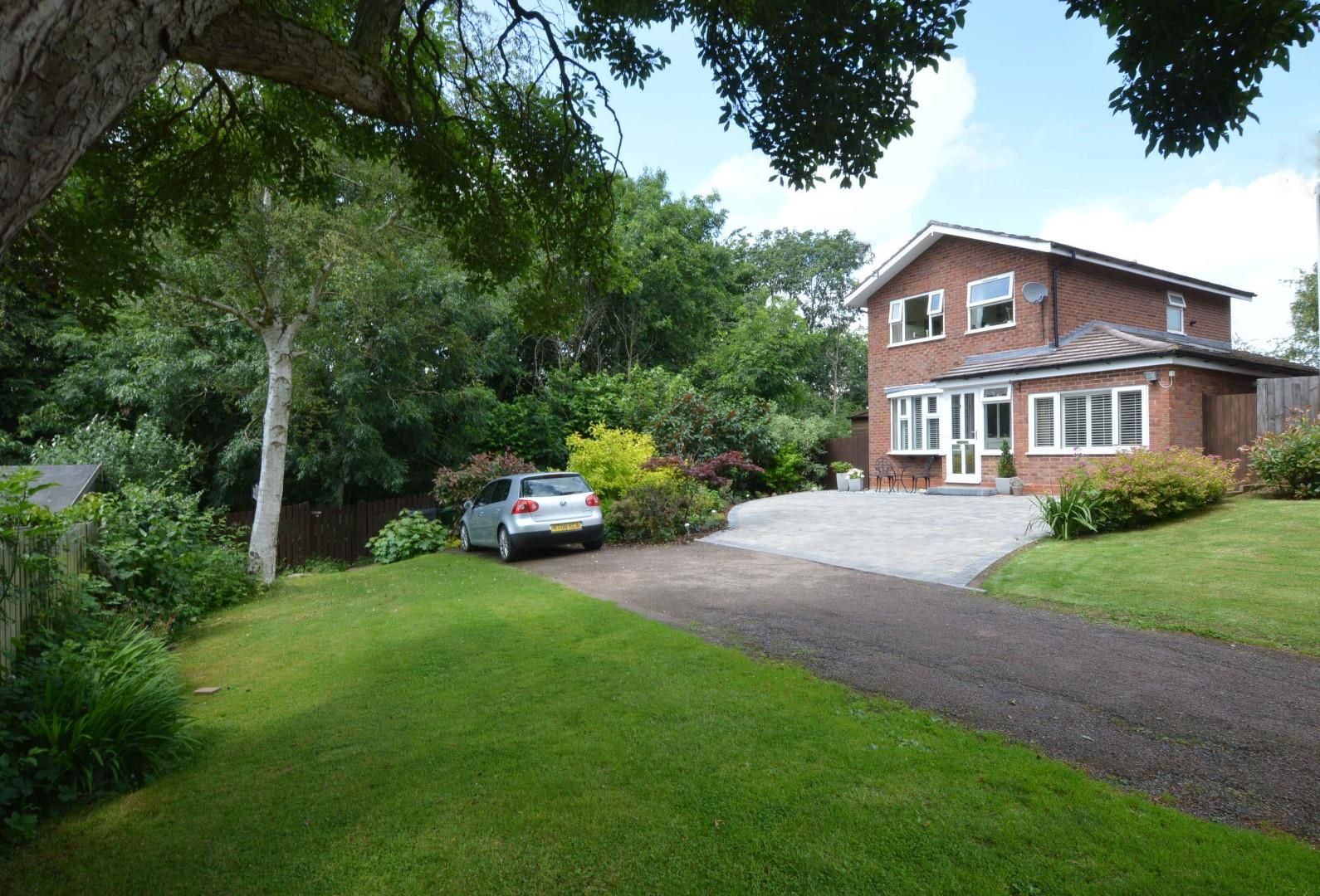 4 bed detached house for sale in Hazelwood Close, Dunchurch, Rugby CV22