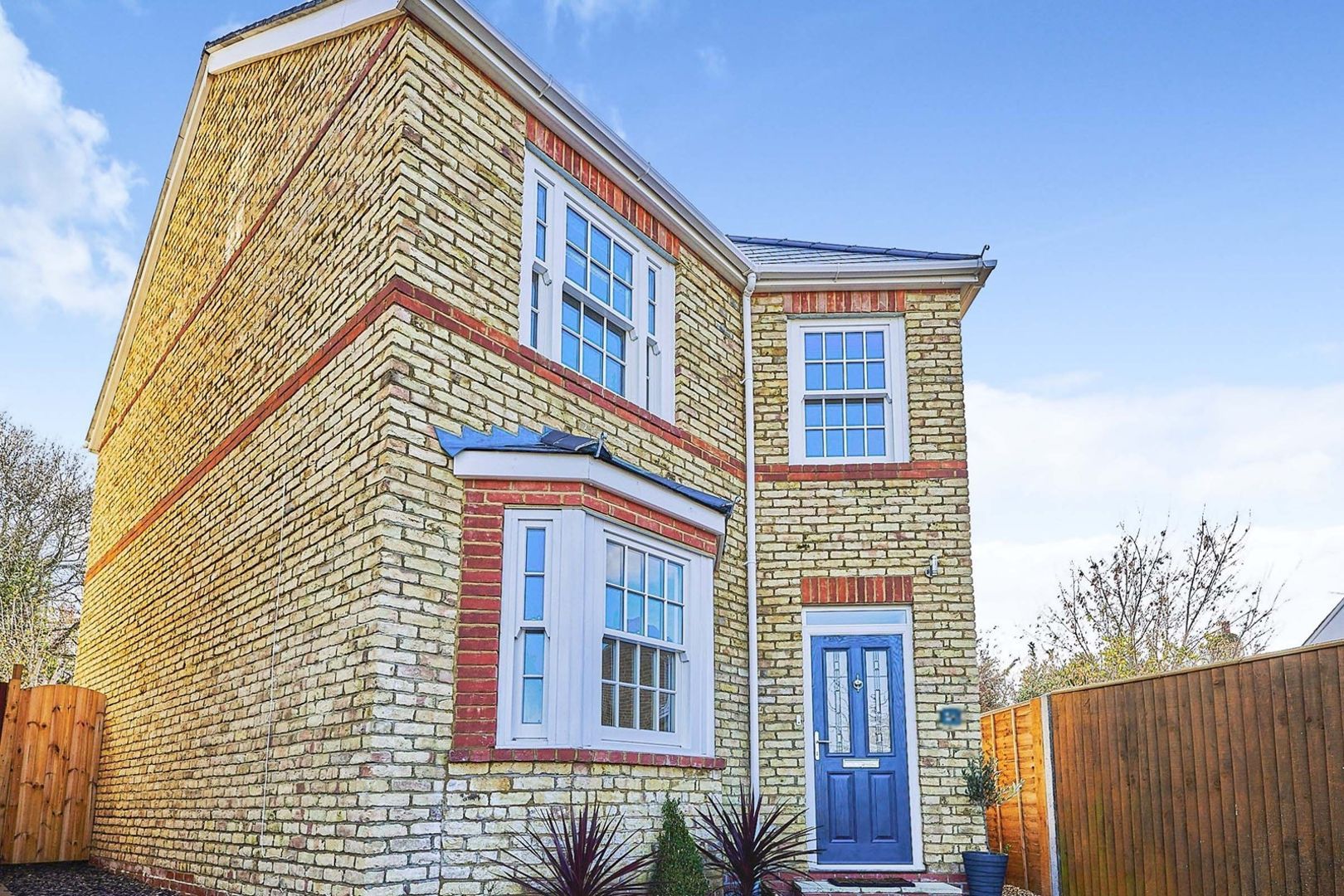 2 bed detached house for sale in Miles Road, Epsom KT19 Zoopla