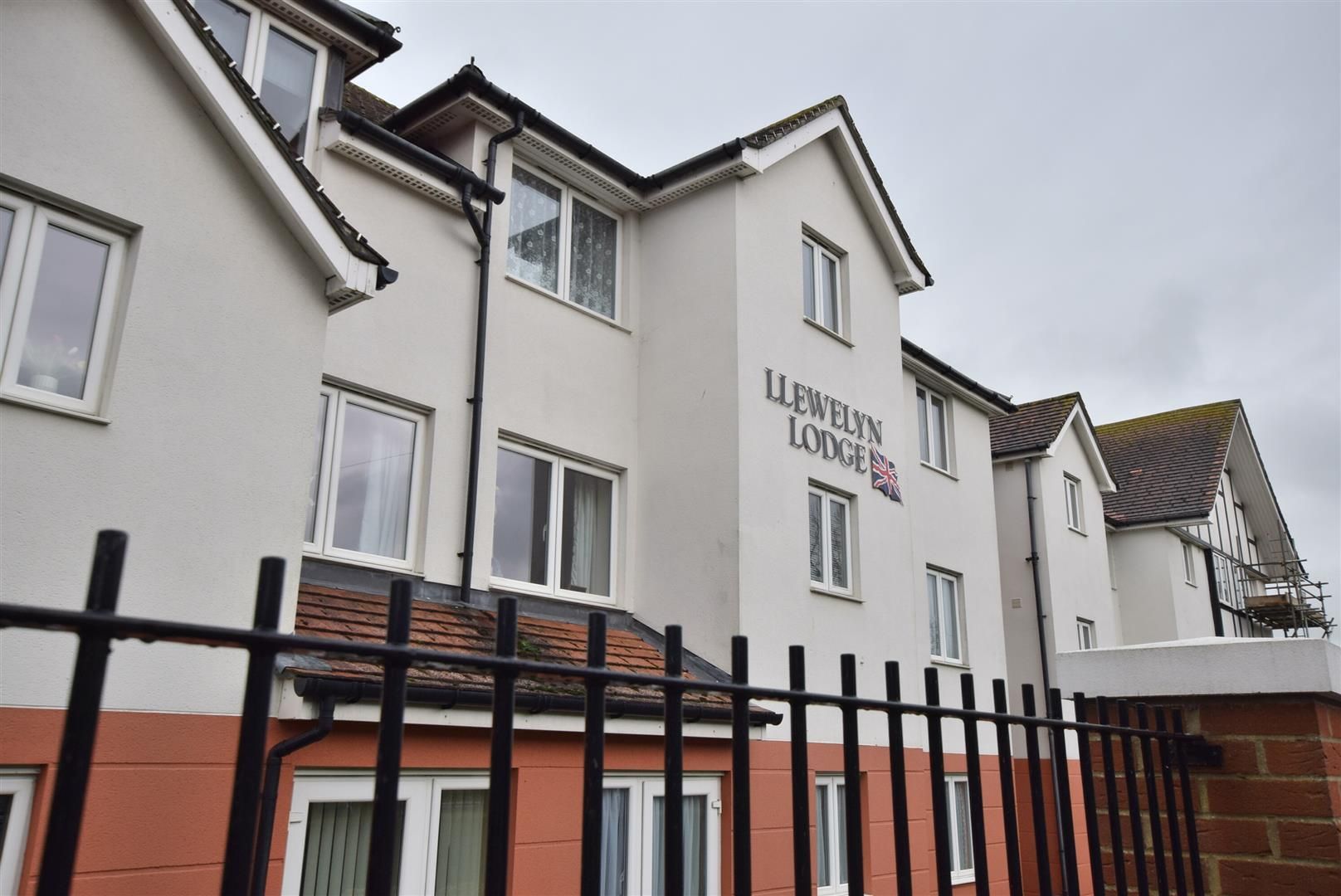 1 bed flat for sale in Cooden Drive, BexhillOnSea TN39 Zoopla