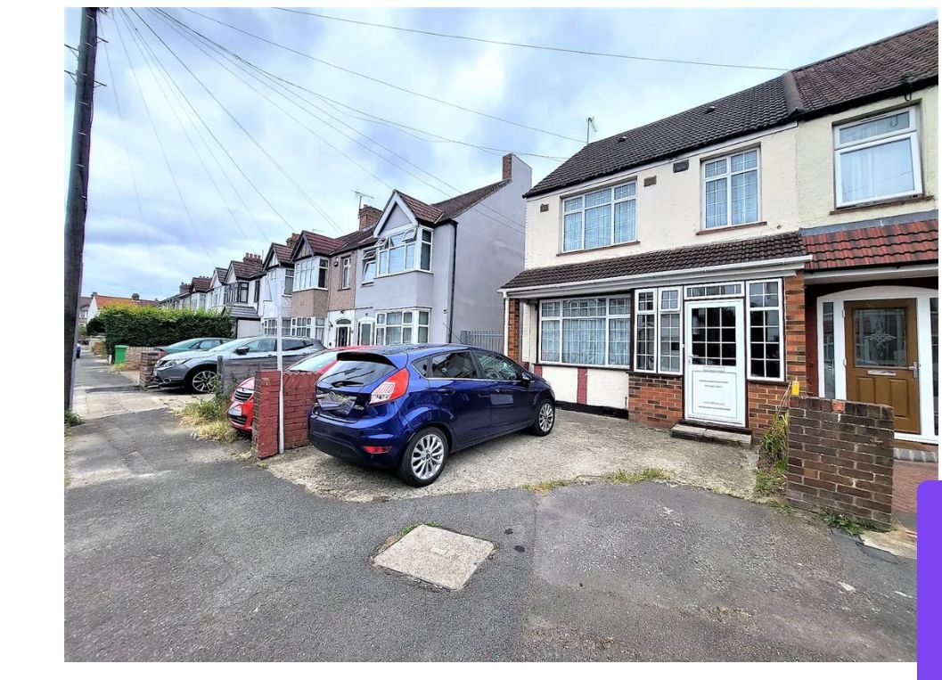 4 bed semidetached house for sale in Clement Gardens, Hayes, Greater