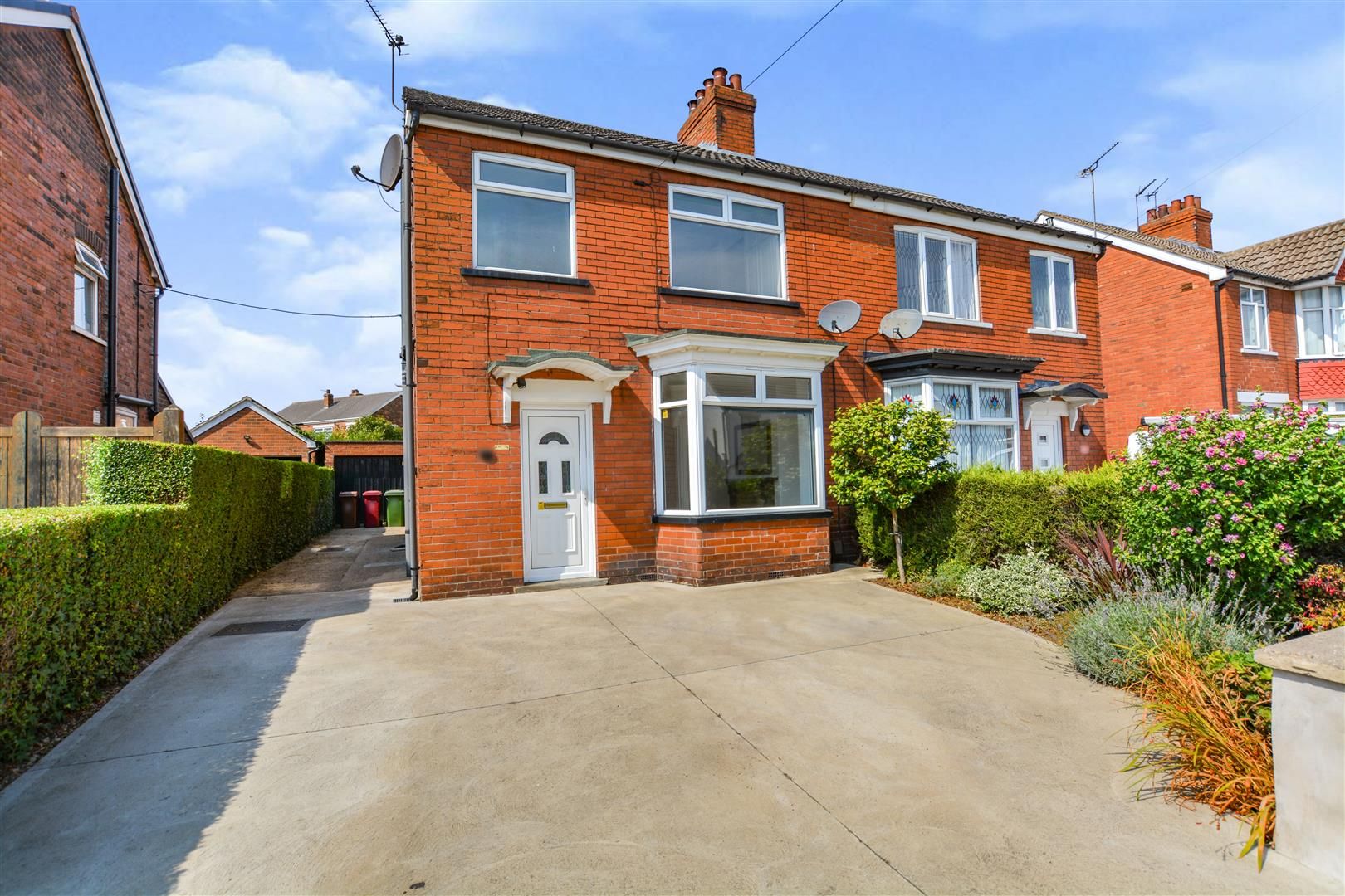 3 bed semidetached house for sale in Priory Road, Scunthorpe DN17 Zoopla