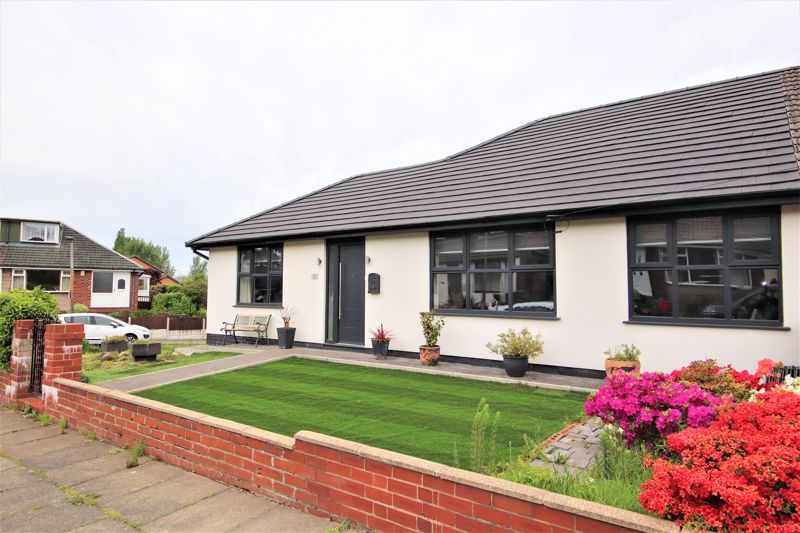 3 bed semidetached bungalow for sale in Whitburn Drive, Brandlesholme