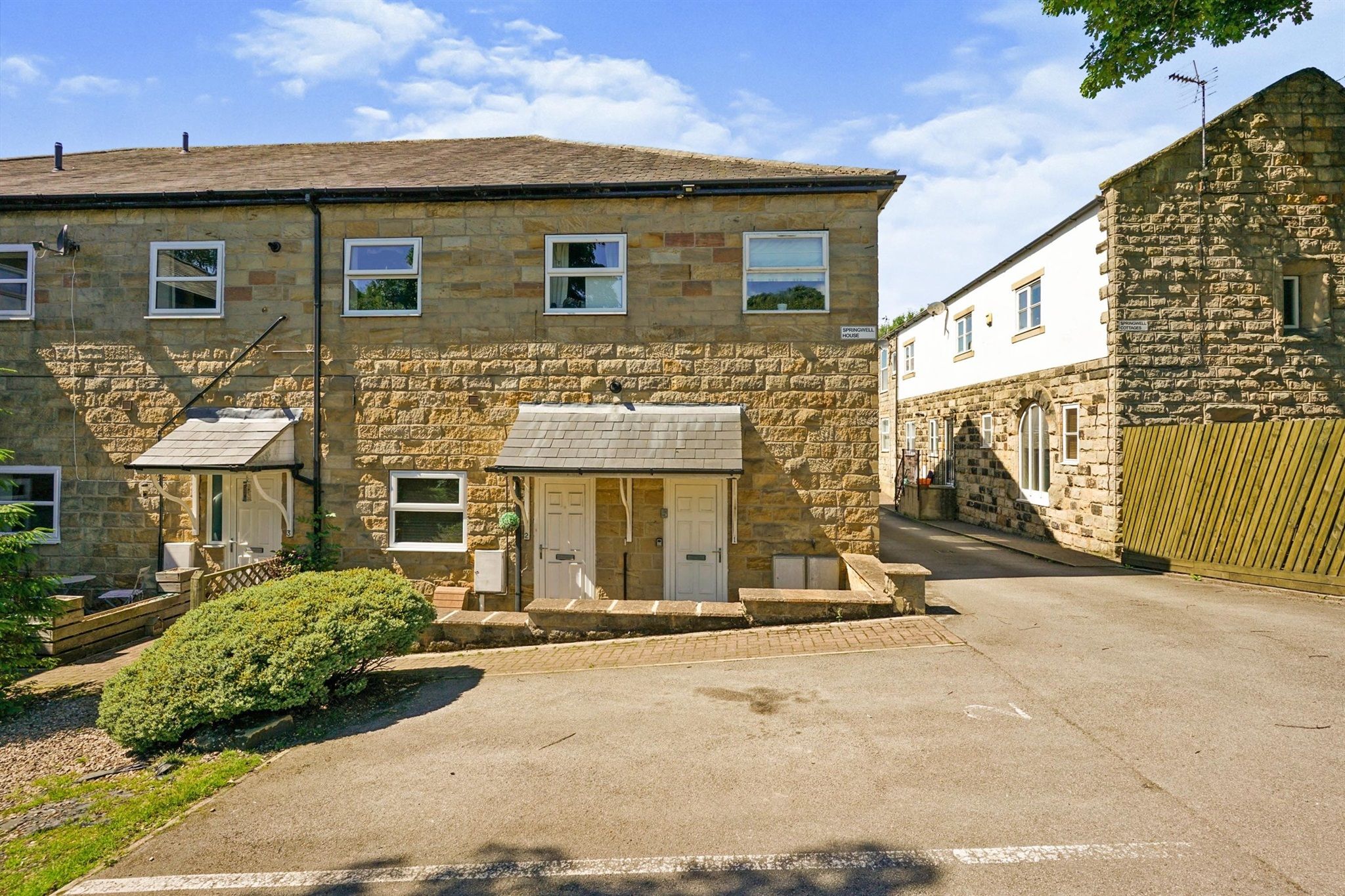 1 bed flat for sale in Windmill Lane, Yeadon, Leeds LS19 Zoopla