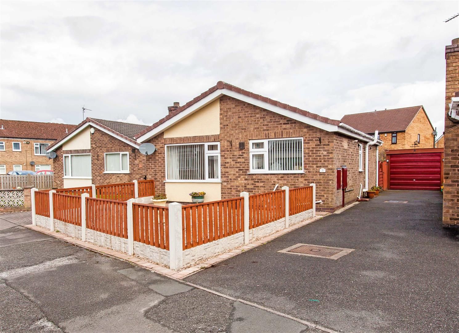 2 bed detached bungalow for sale in Cherry Tree Close, Bolsover
