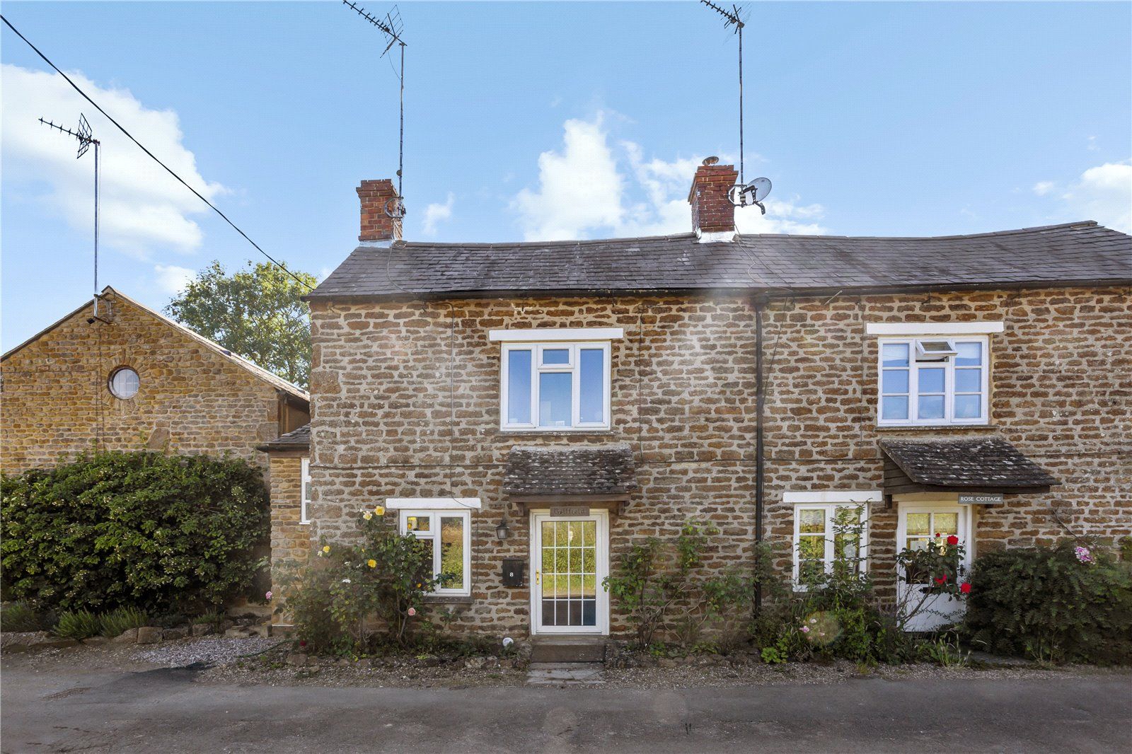 3 bed semidetached house for sale in Silver Street North,