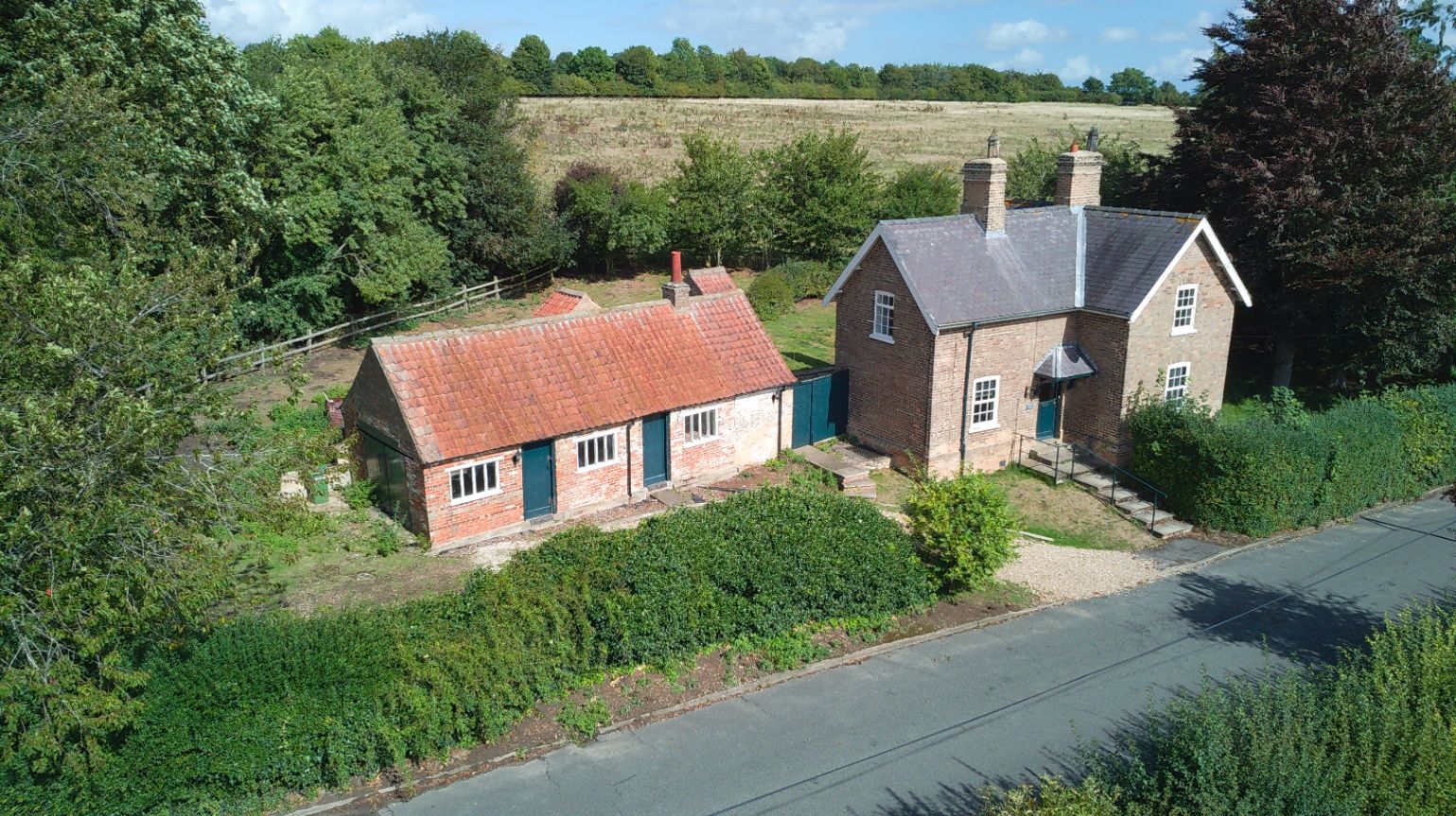 3 bed detached house for sale in Caistor Road, Swallow, Market Rasen