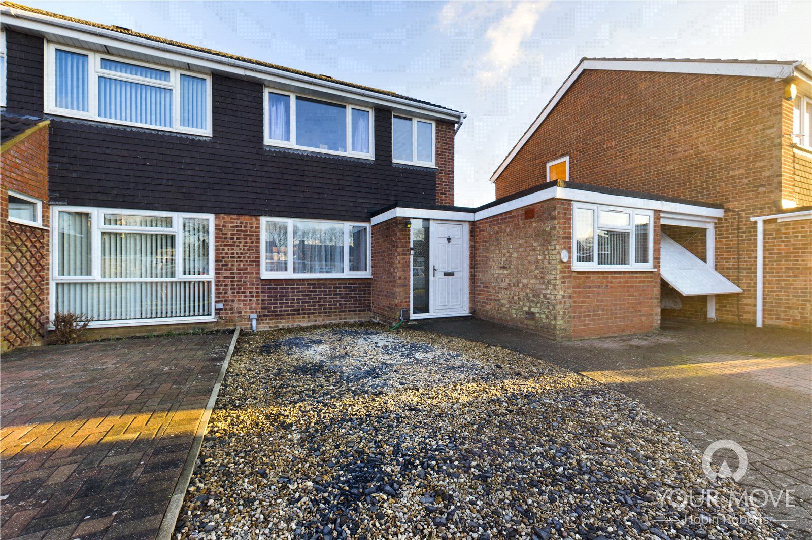 3 bed semidetached house for sale in Obelisk Rise, Kingsthorpe