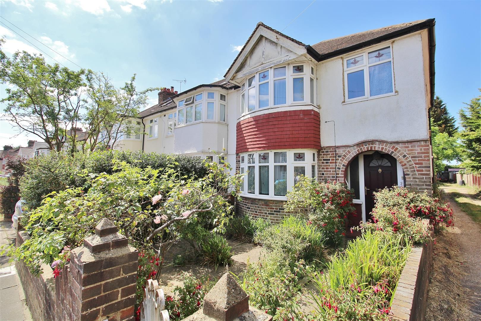 3 bed property for sale in Amhurst Gardens, Isleworth TW7 Zoopla