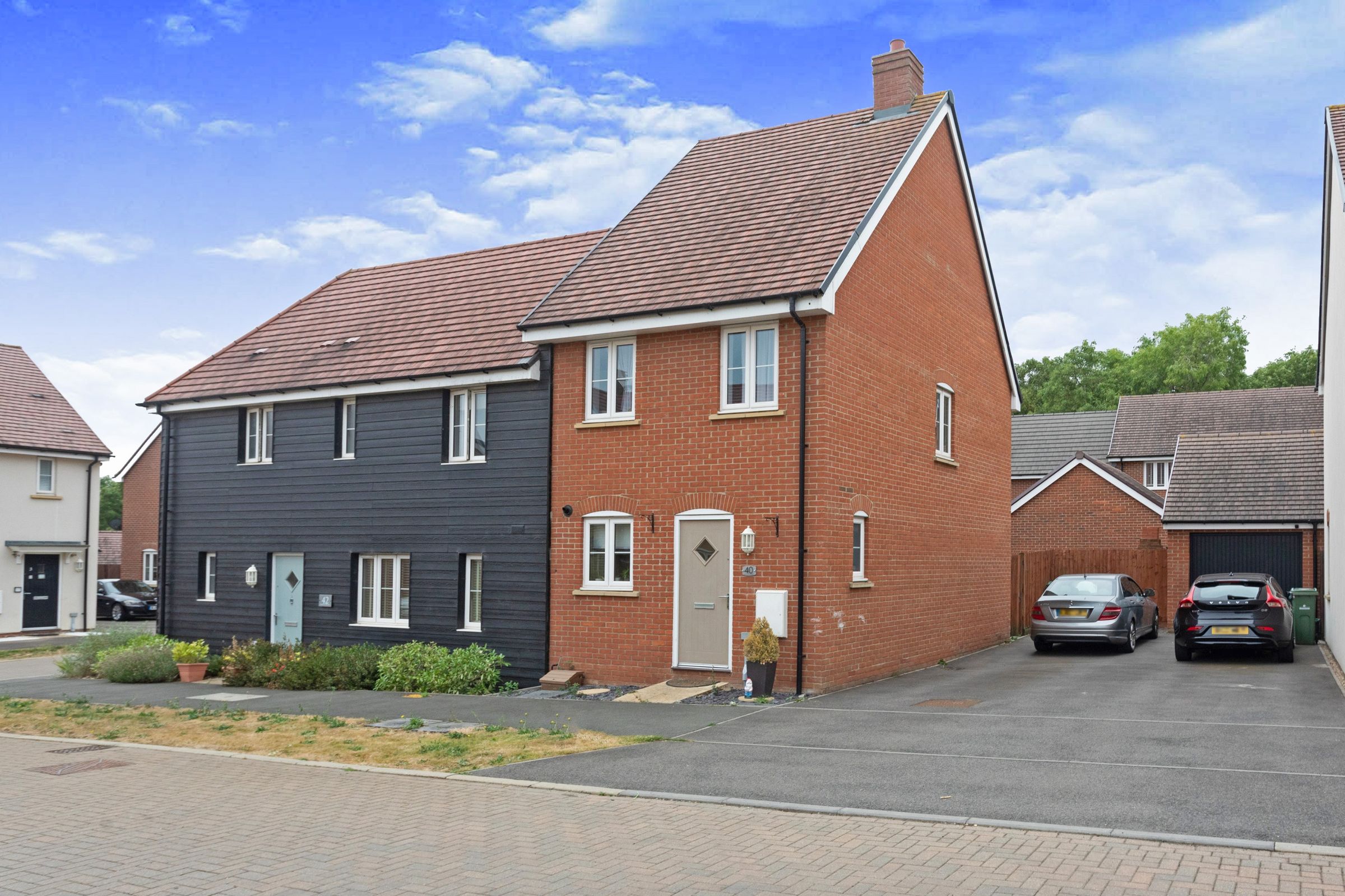 2 bed semidetached house for sale in Curacao Crescent, Newton Leys
