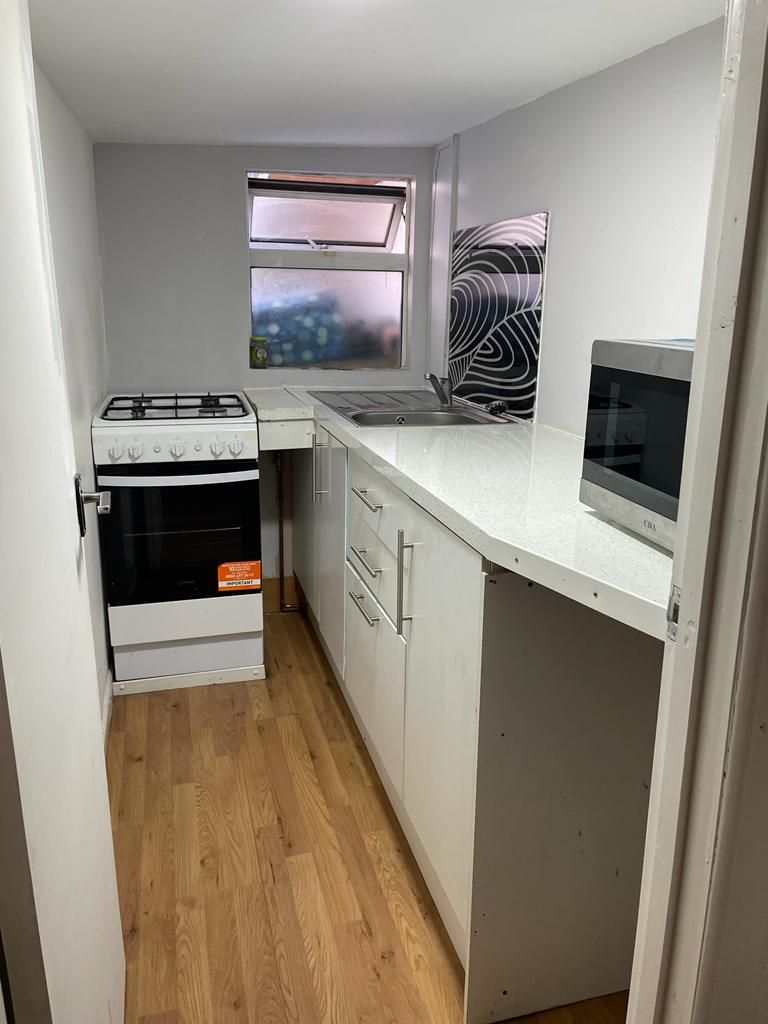 Studio to rent in Morden Road, Mitcham, Surrey CR4 Zoopla