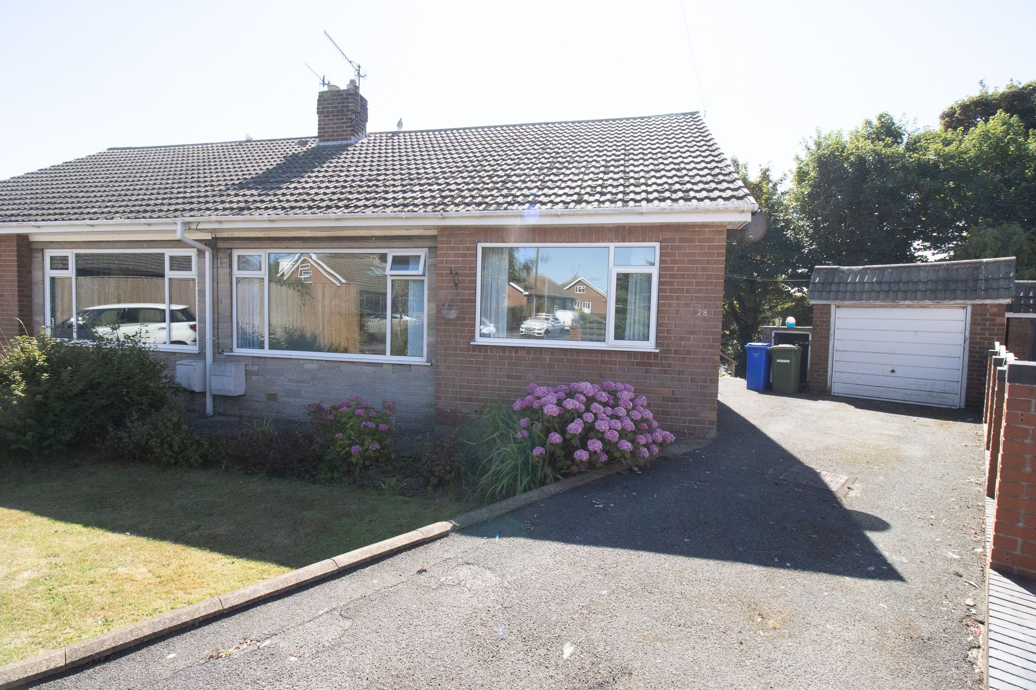 3 bed bungalow for sale in Lodge Gardens, Gristhorpe YO14 Zoopla