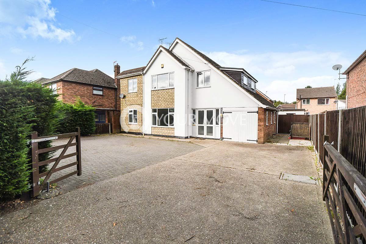 4 bed detached house for sale in Birchwood Avenue, Lincoln