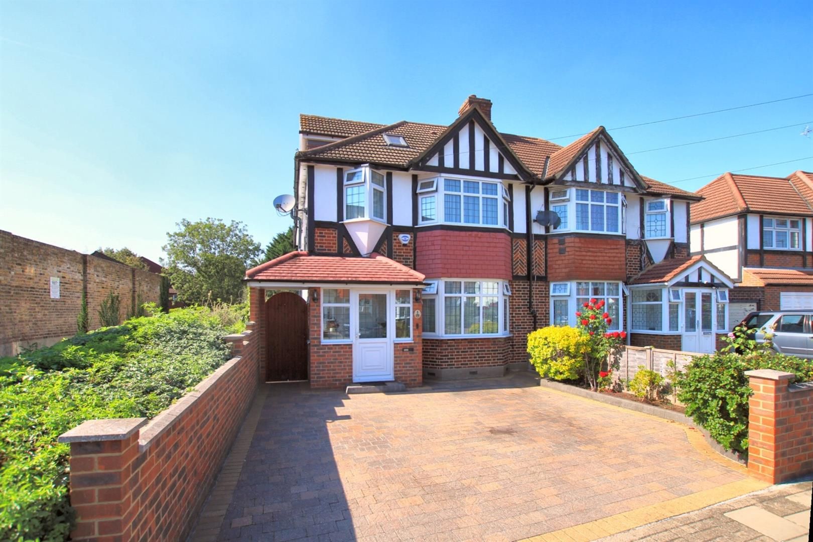 5 bed semidetached house for sale in St. Pauls Close, Hounslow TW3