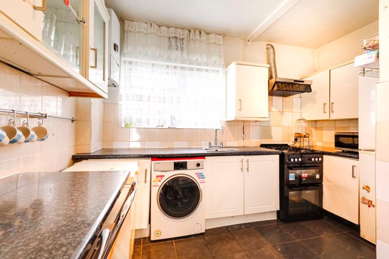 De Quincey Road, London N17  