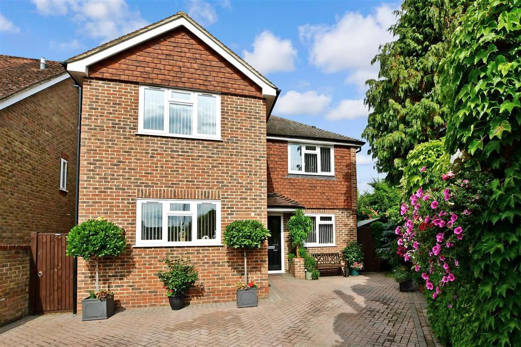 3 bed detached house for sale in Yeoman Park, Bearsted, Maidstone, Kent