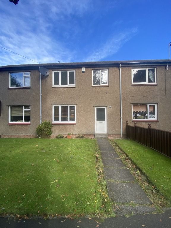 3 bed terraced house to rent in Lang Ave, Renfrew, Renfrewshire PA4