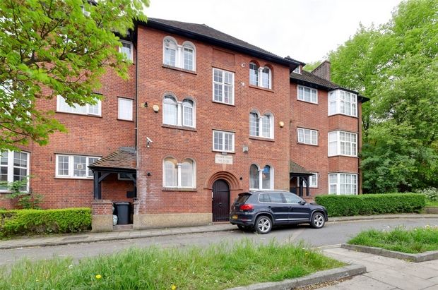 Aylmer Court, East Finchley N2